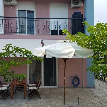 Sugarella Villa *